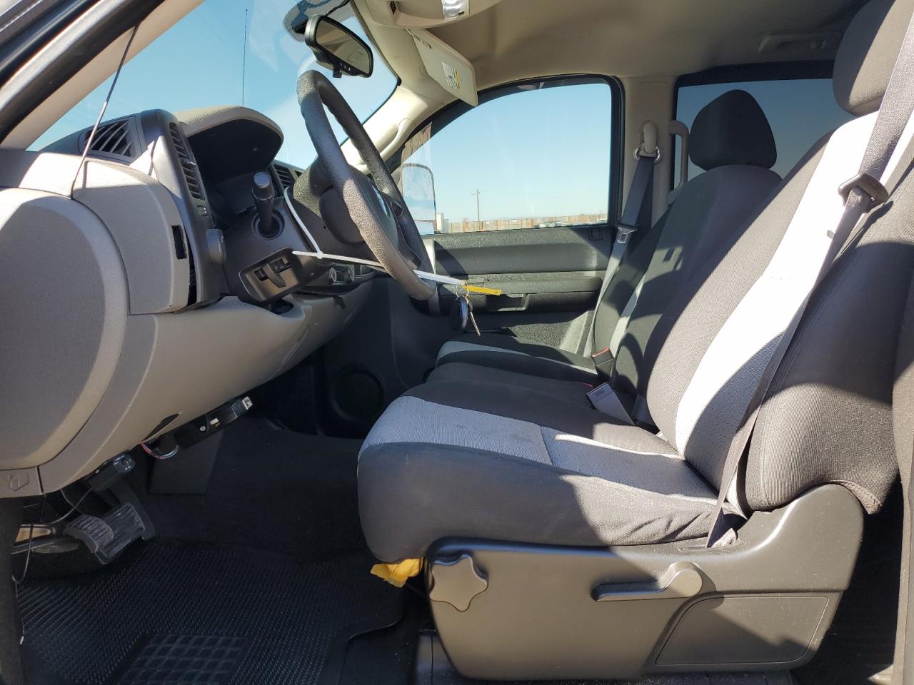 2007 Chevrolet Silverado - Image 7