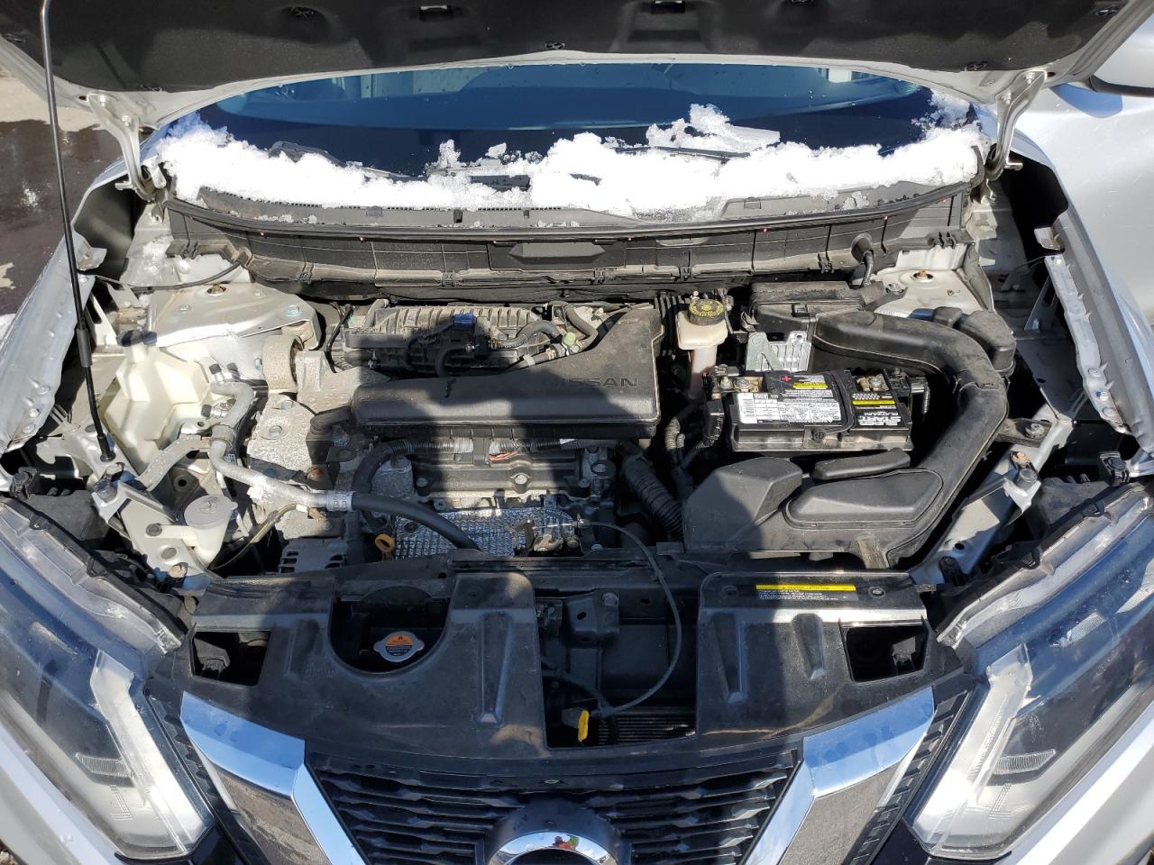 2017 Nissan Rogue - Image 12