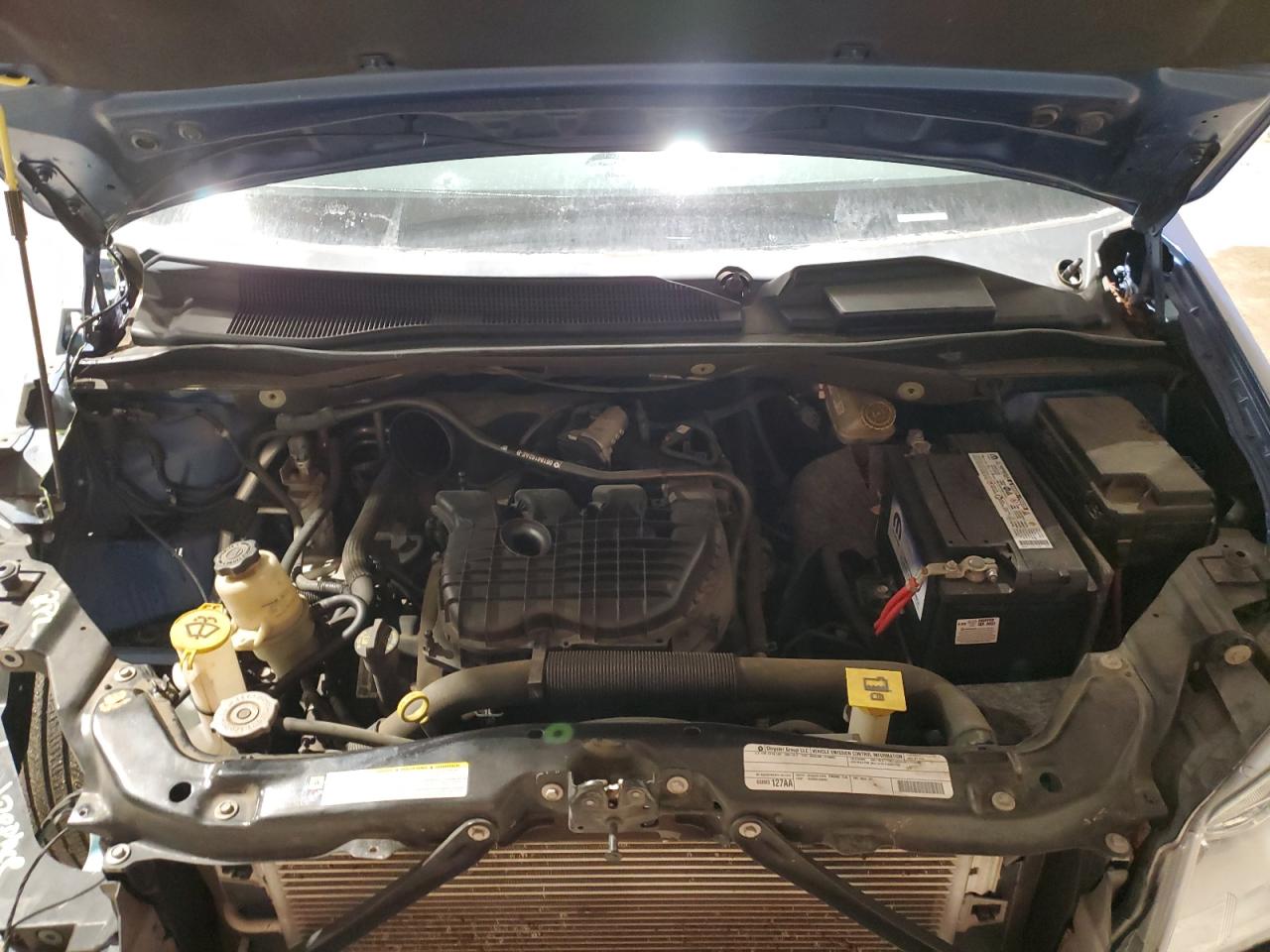 2011 Dodge Caravan - Image 12