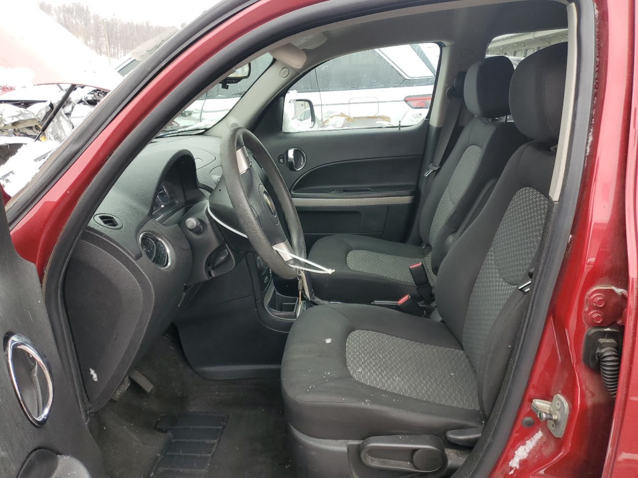 2010 Chevrolet HHR - Image 7