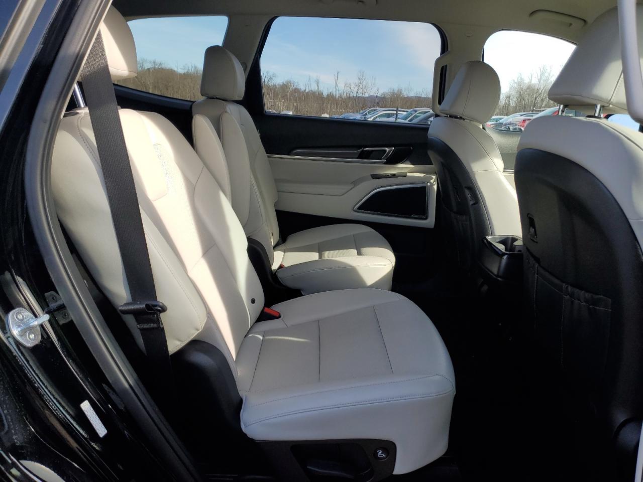 2023 Kia Telluride - Image 11