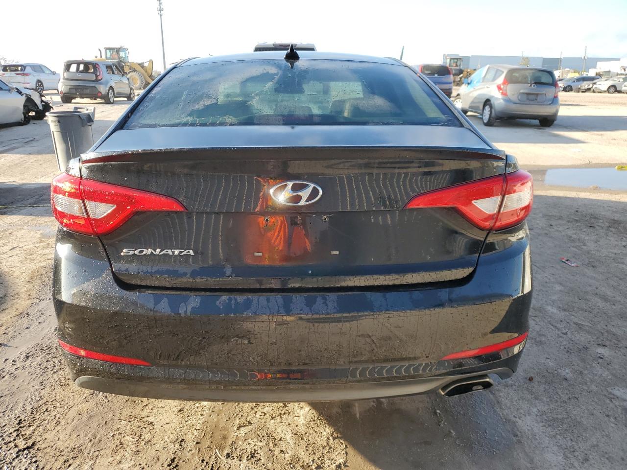 2015 Hyundai Sonata - Image 6