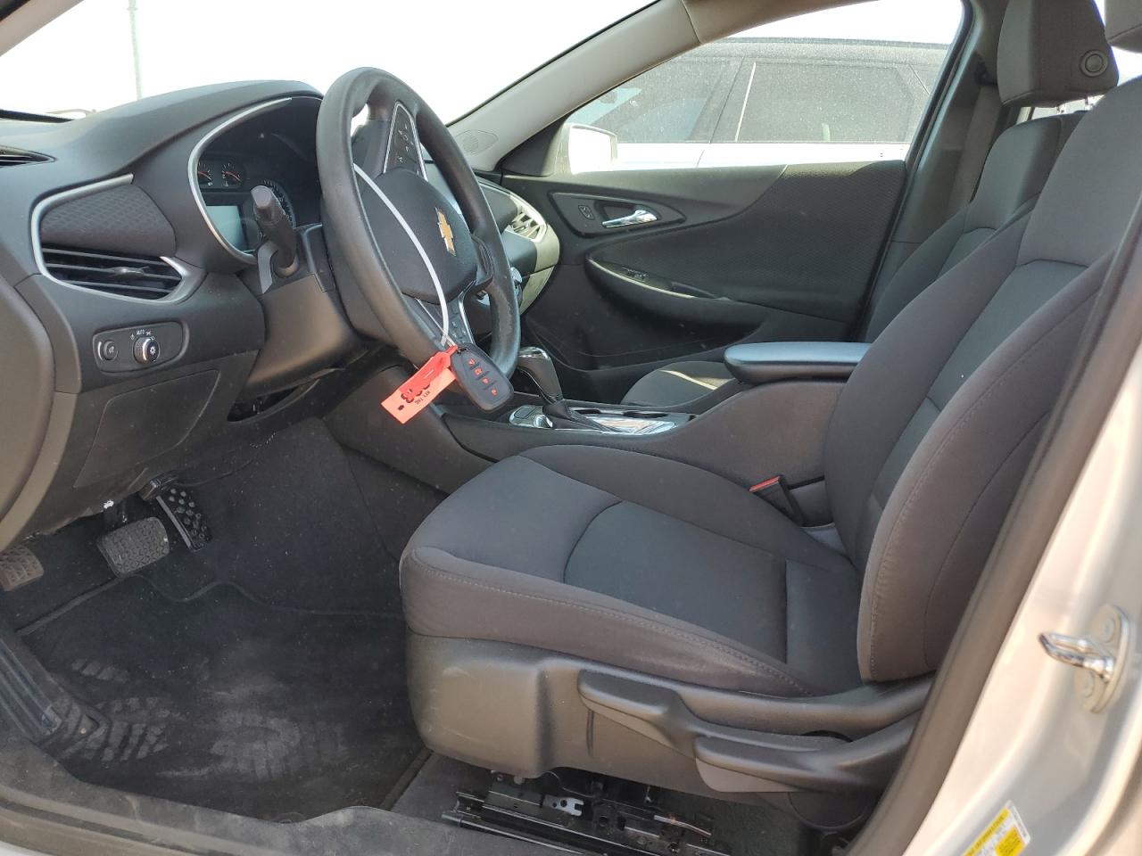 2017 Chevrolet Malibu - Image 7