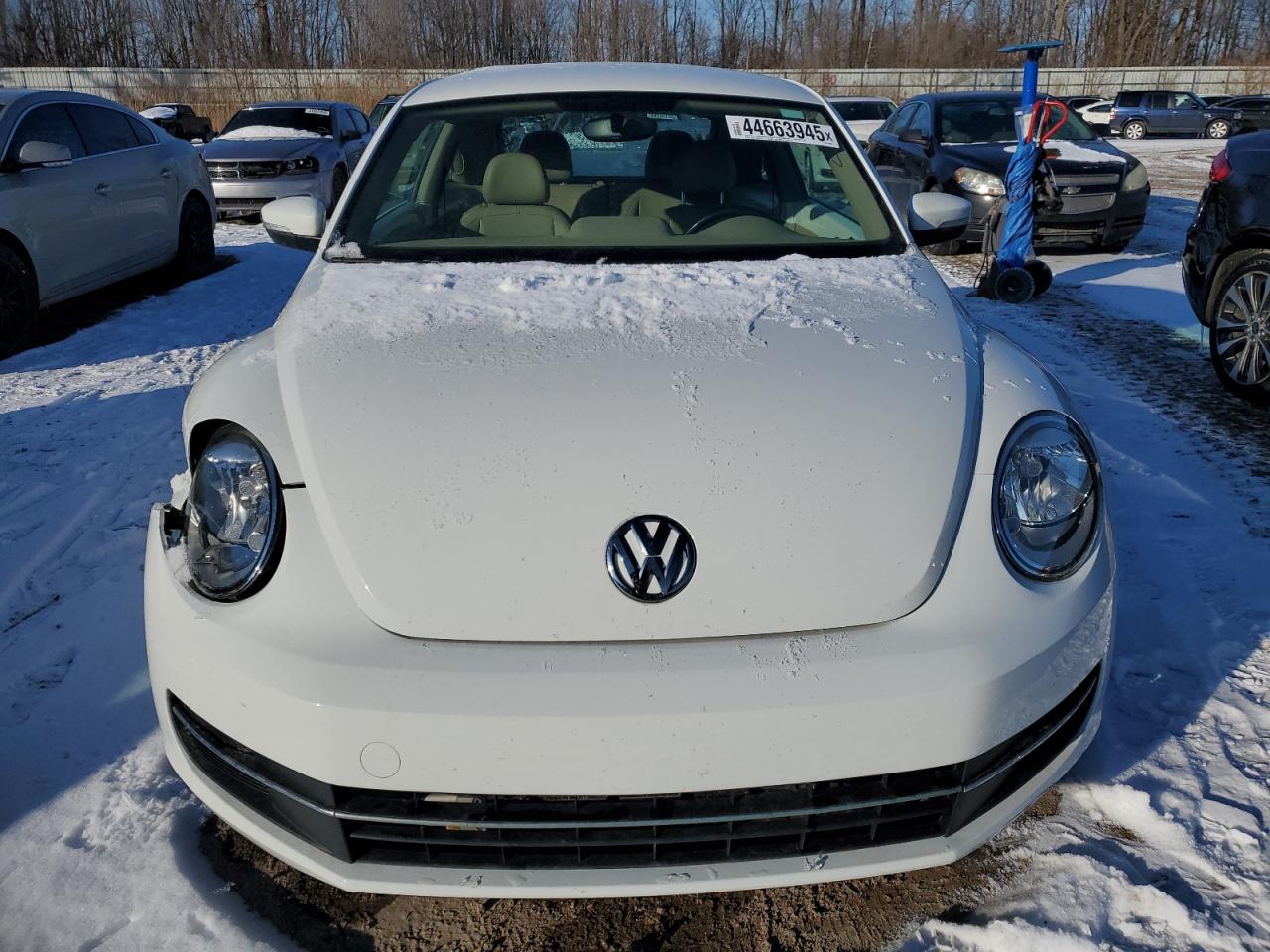 2015 Volkswagen Beetle - Image 5