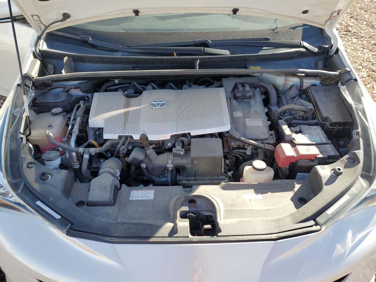 2018 Toyota Prius - Image 12