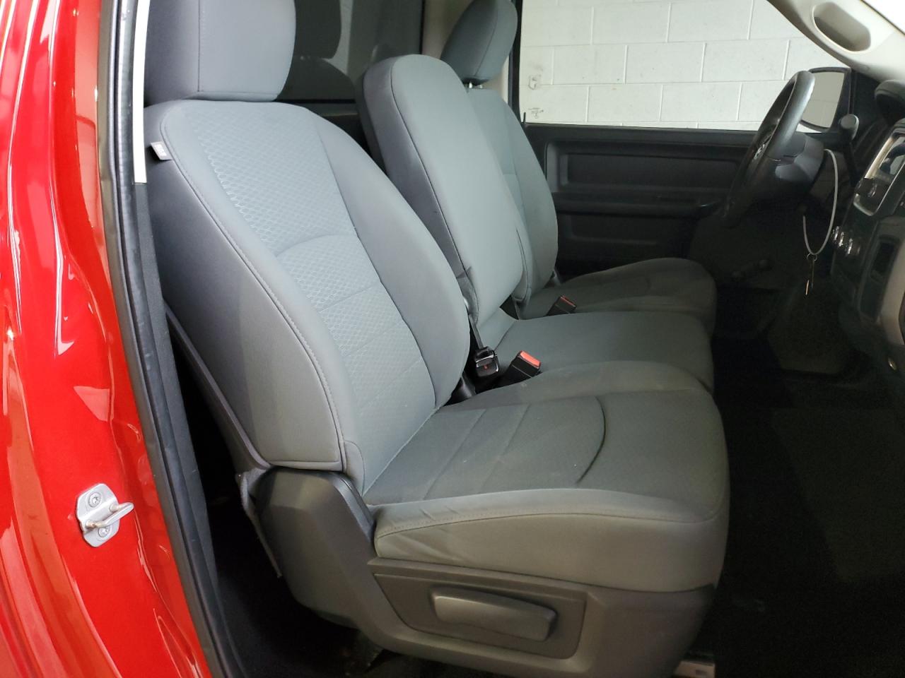 2013 RAM 1500 - Image 10