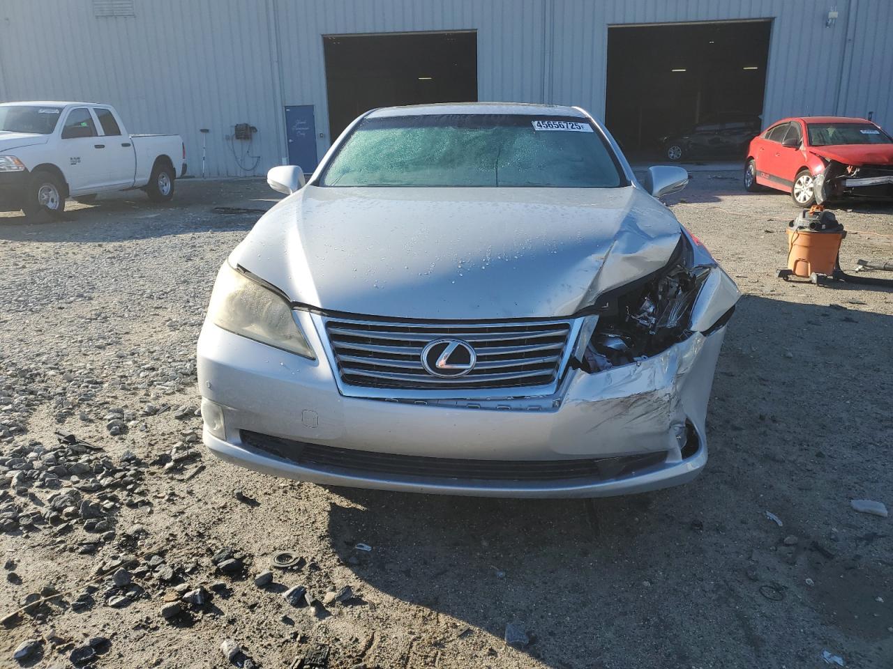 2011 Lexus ES - Image 5