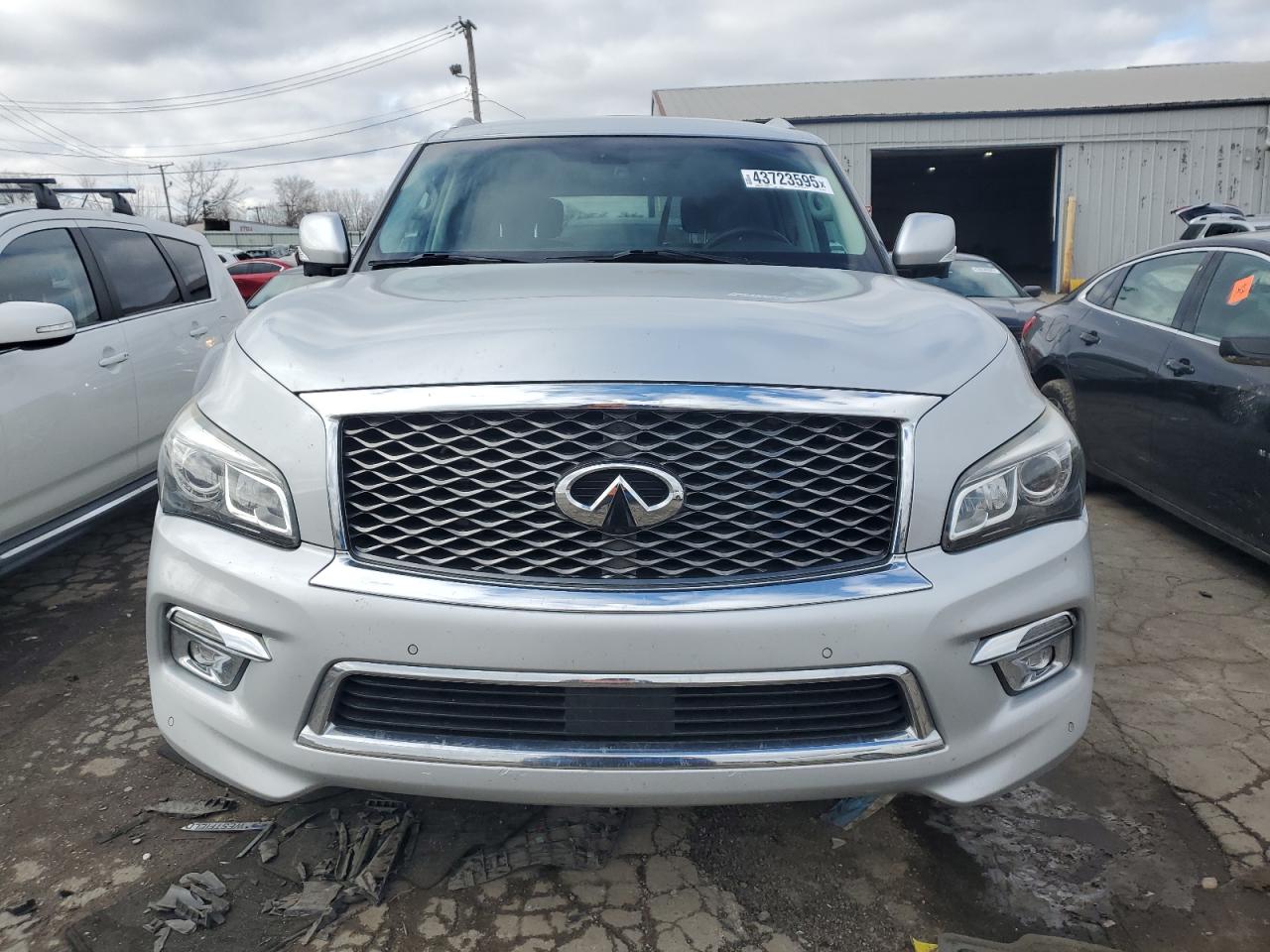 2015 Infiniti QX80 - Image 5