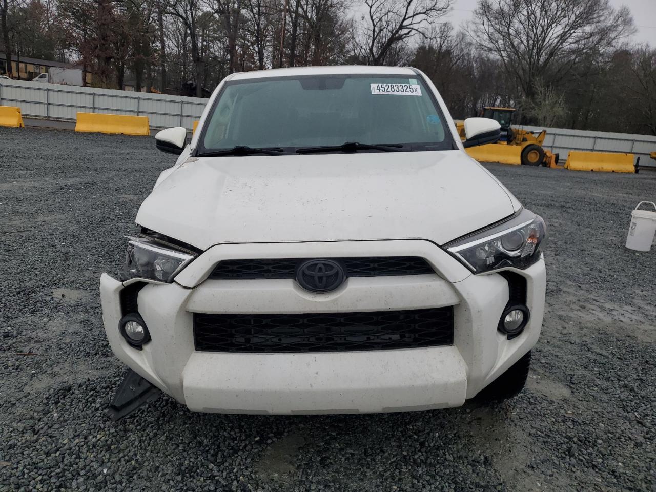 2018 Toyota 4Runner - Image 5