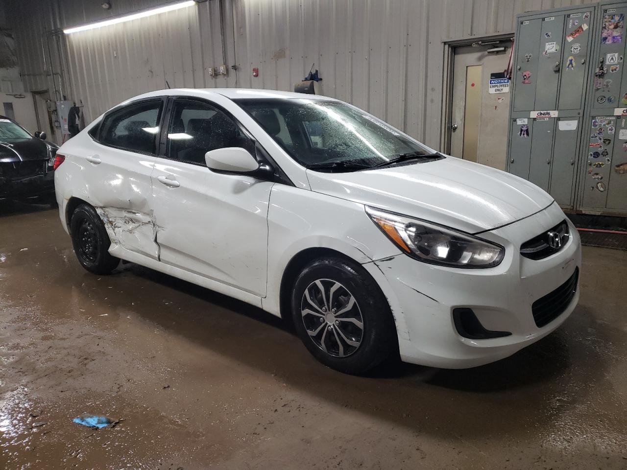 2015 Hyundai Accent - Image 4