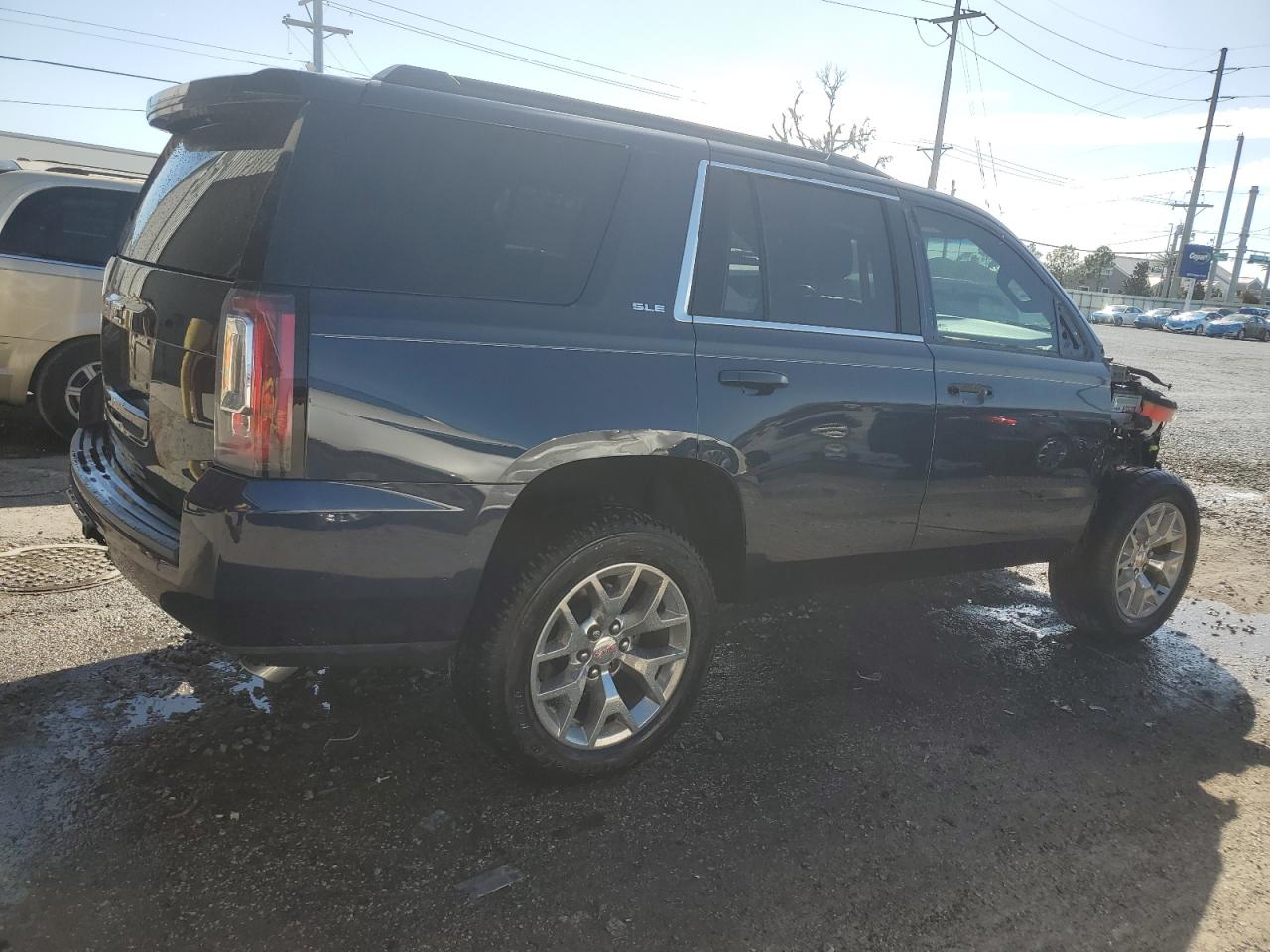 2018 GMC Yukon - Image 3