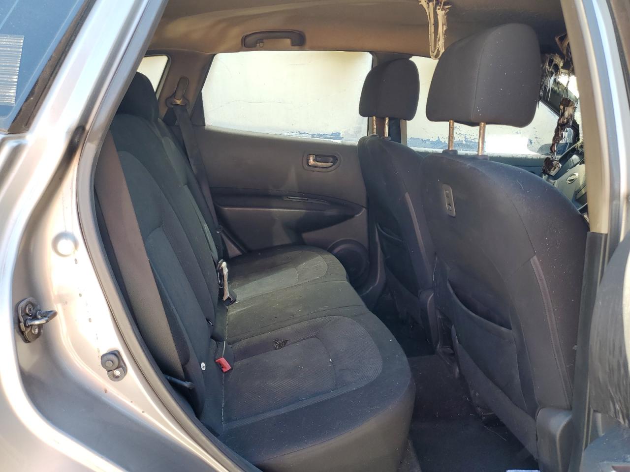 2013 Nissan Rogue - Image 11