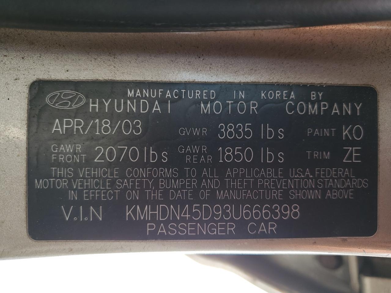 2003 Hyundai Elantra - Image 12