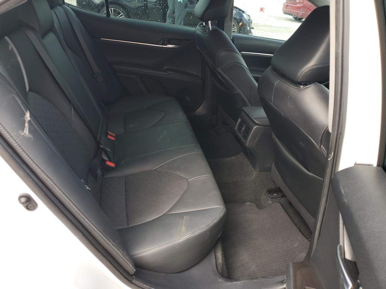 2021 Toyota Camry - Image 10