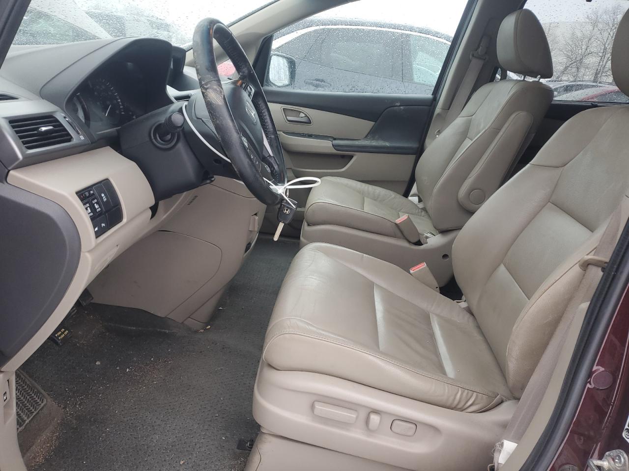 2012 Honda Odyssey - Image 7