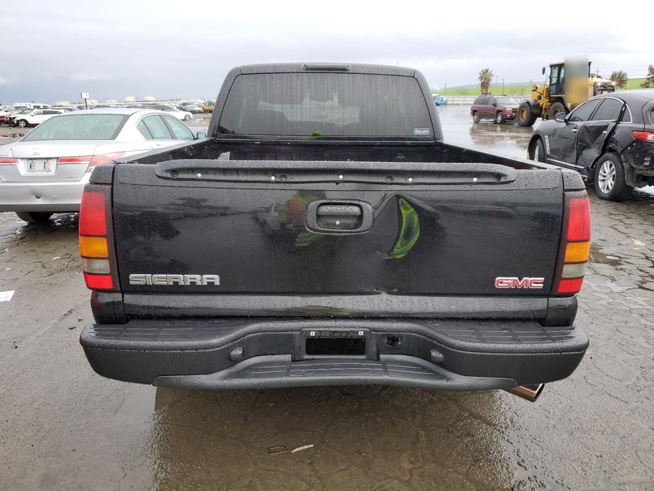 2003 Chevrolet Silverado - Image 6