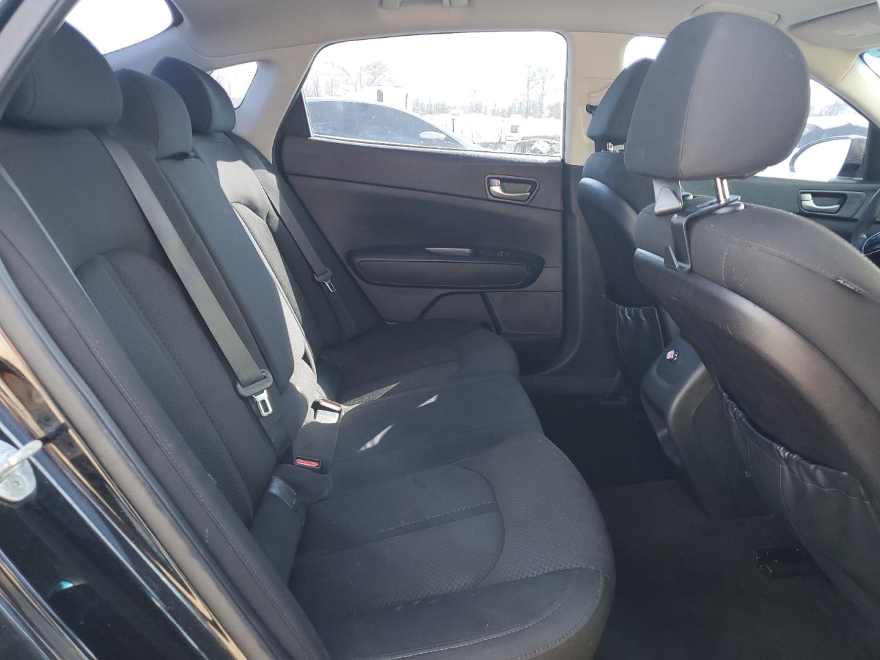 2016 Kia Optima - Image 10