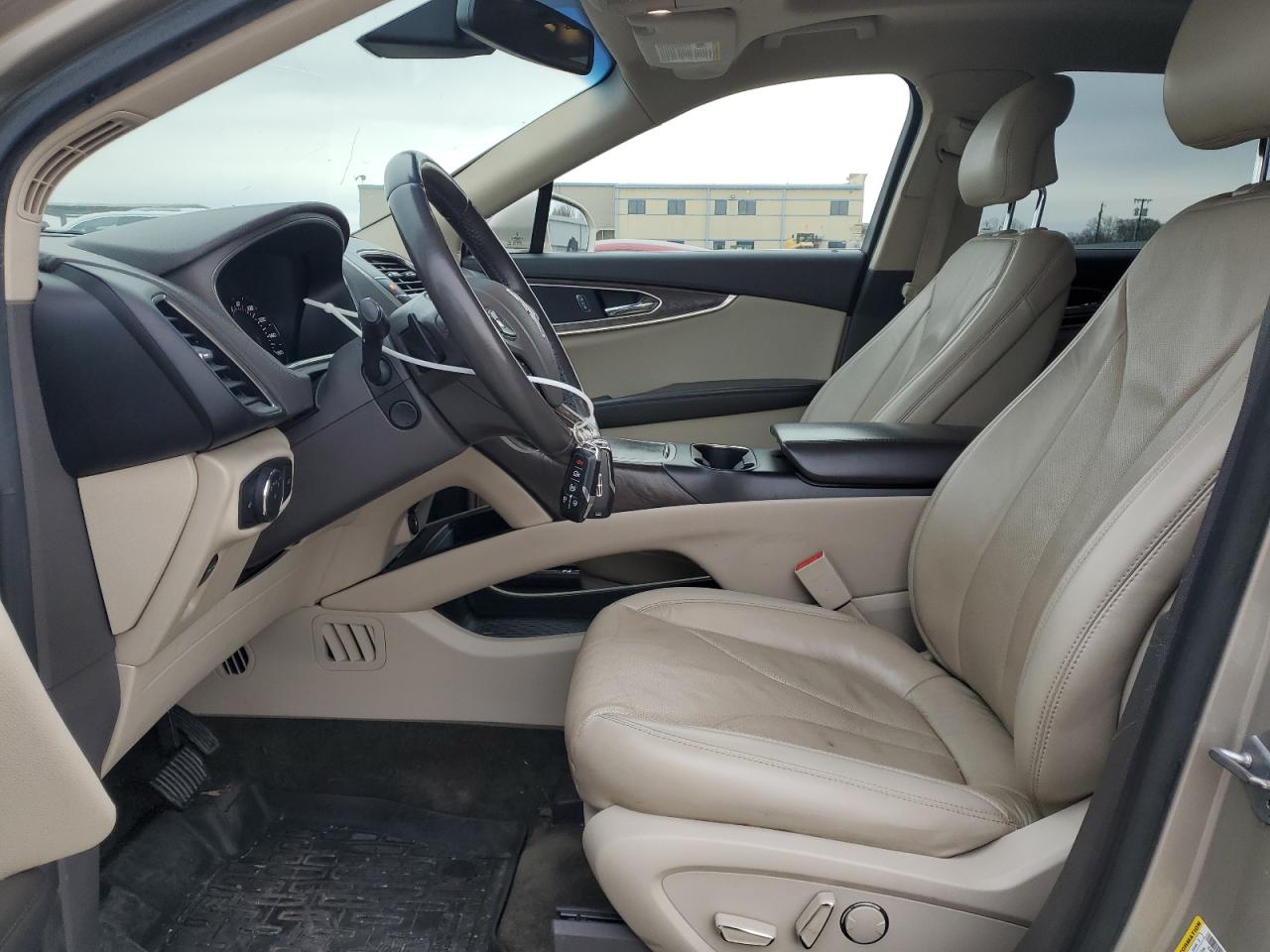 2017 Lincoln MKX - Image 7