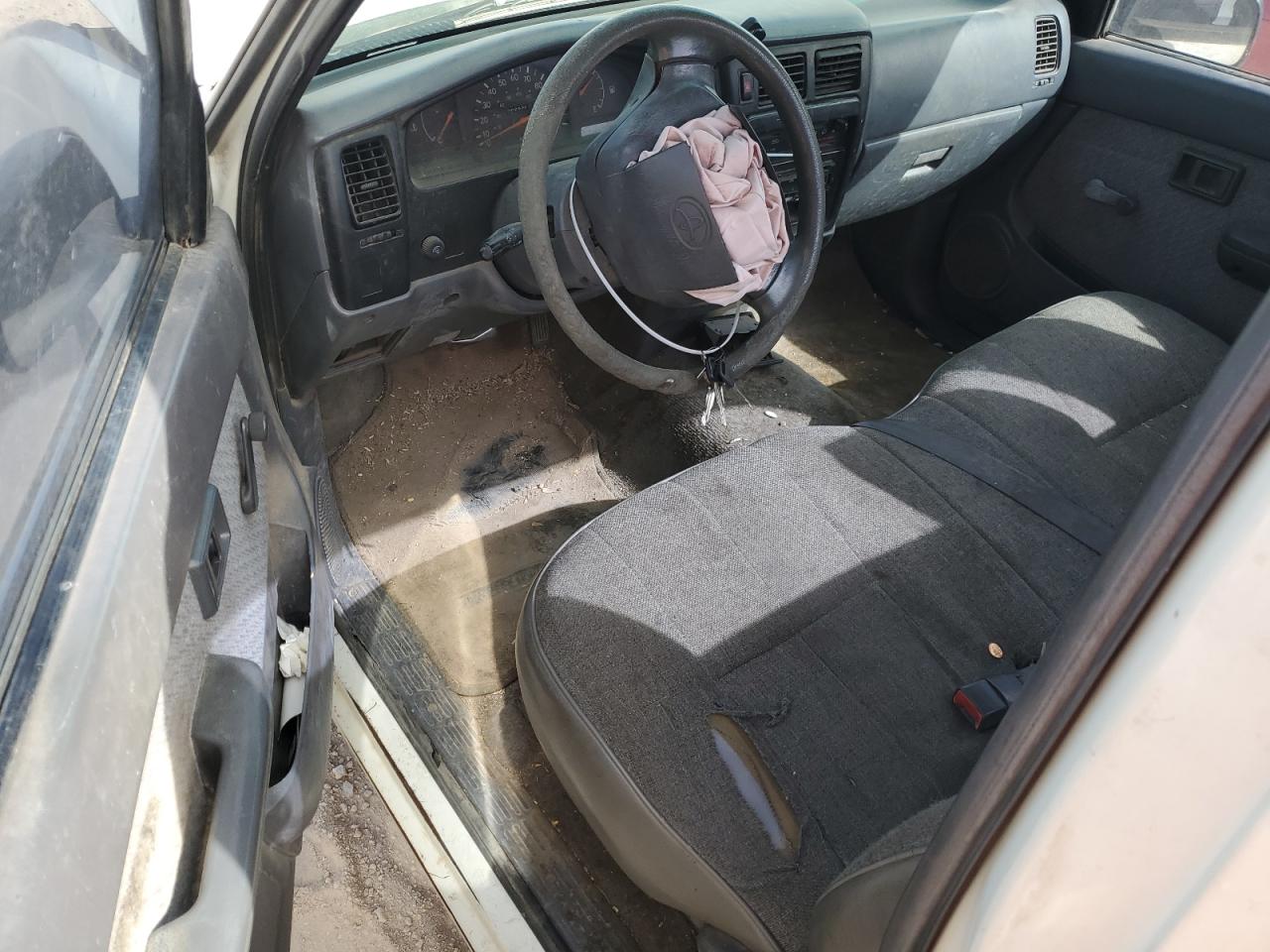 1996 Toyota Tacoma - Image 8