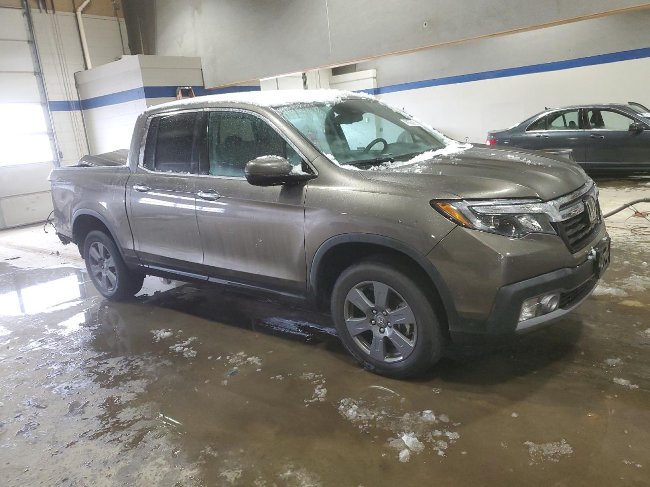 2020 Honda Ridgeline - Image 4