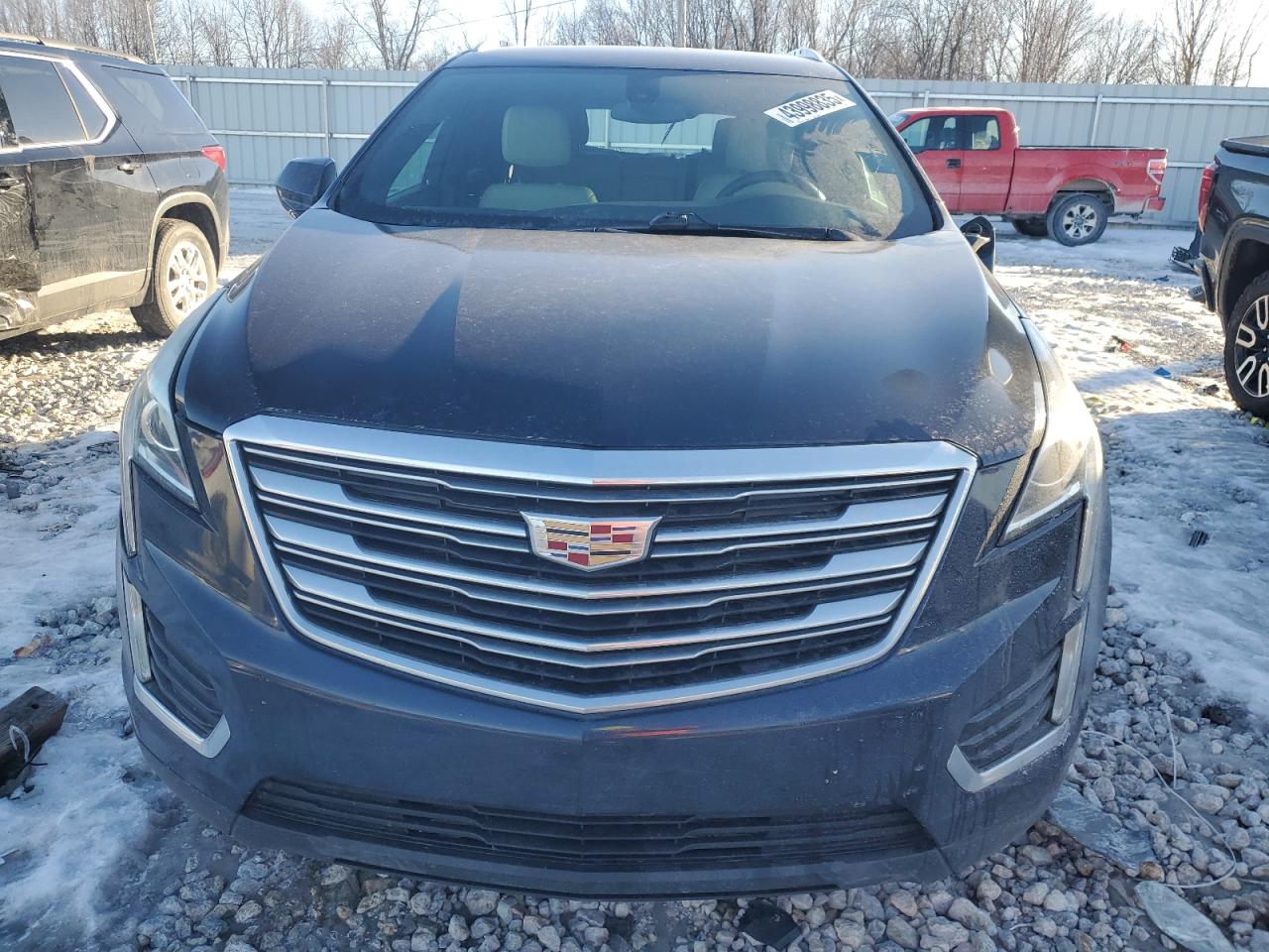 2017 Cadillac XT5 - Image 5