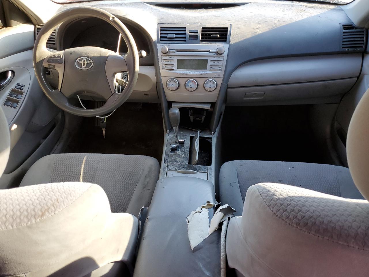 2011 Toyota Camry - Image 8