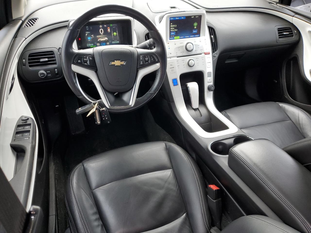 2013 Chevrolet Volt - Image 8