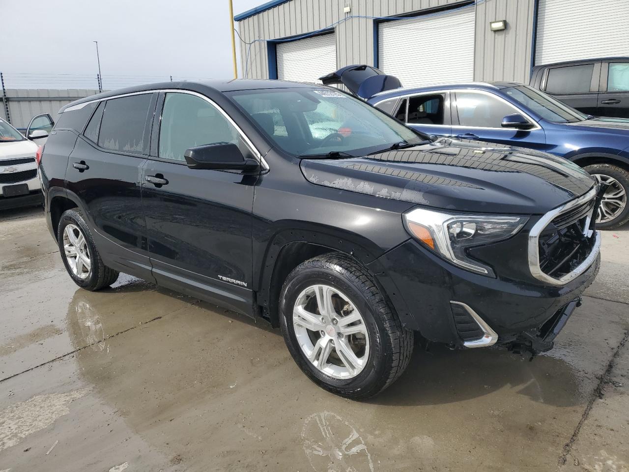 2018 GMC Terrain - Image 4