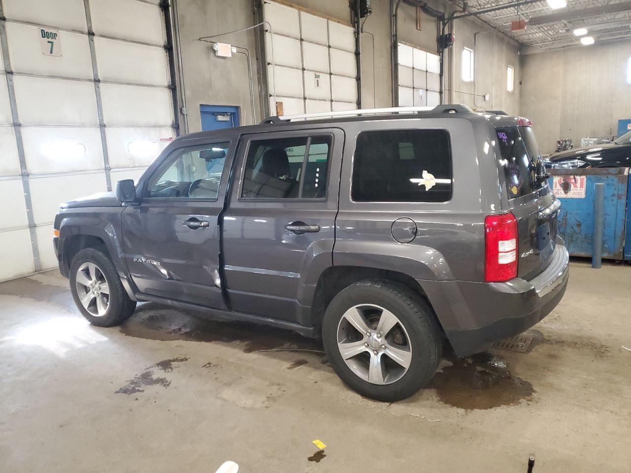 2017 Jeep Liberty (Patriot) - Image 2