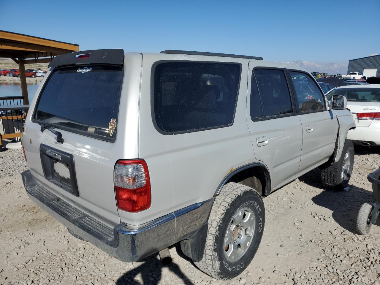 1998 Toyota 4Runner - Image 3
