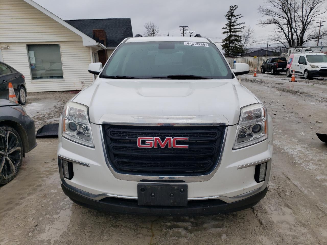 2016 GMC Terrain - Image 5