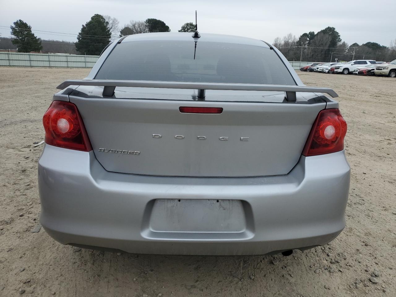2013 Dodge Avenger - Image 6