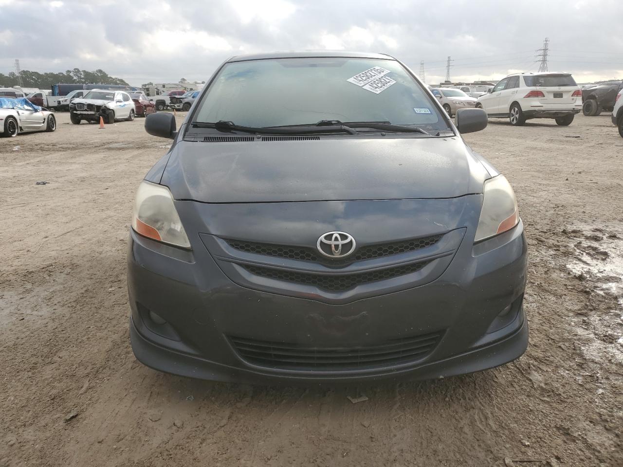2008 Toyota Yaris - Image 5