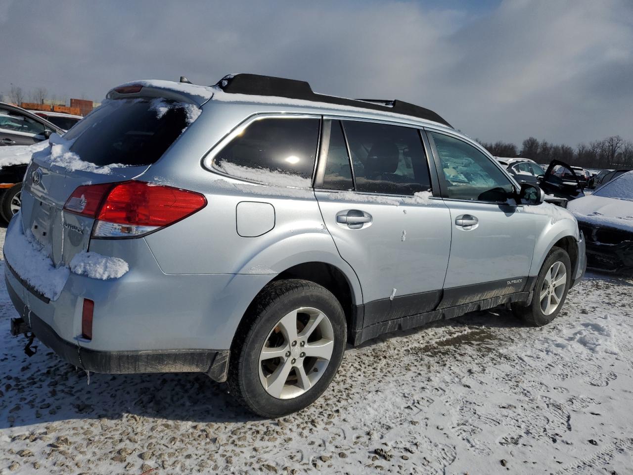 2013 Subaru Outback - Image 3