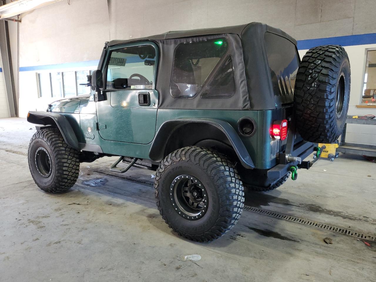 2000 Jeep Wrangler - Image 2