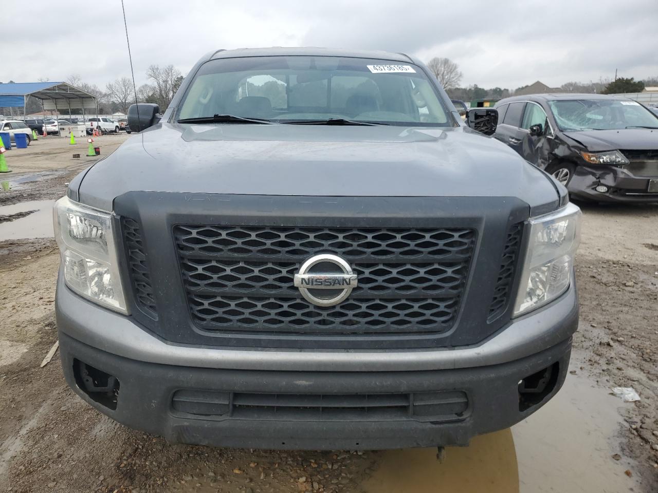 2018 Nissan Titan - Image 5