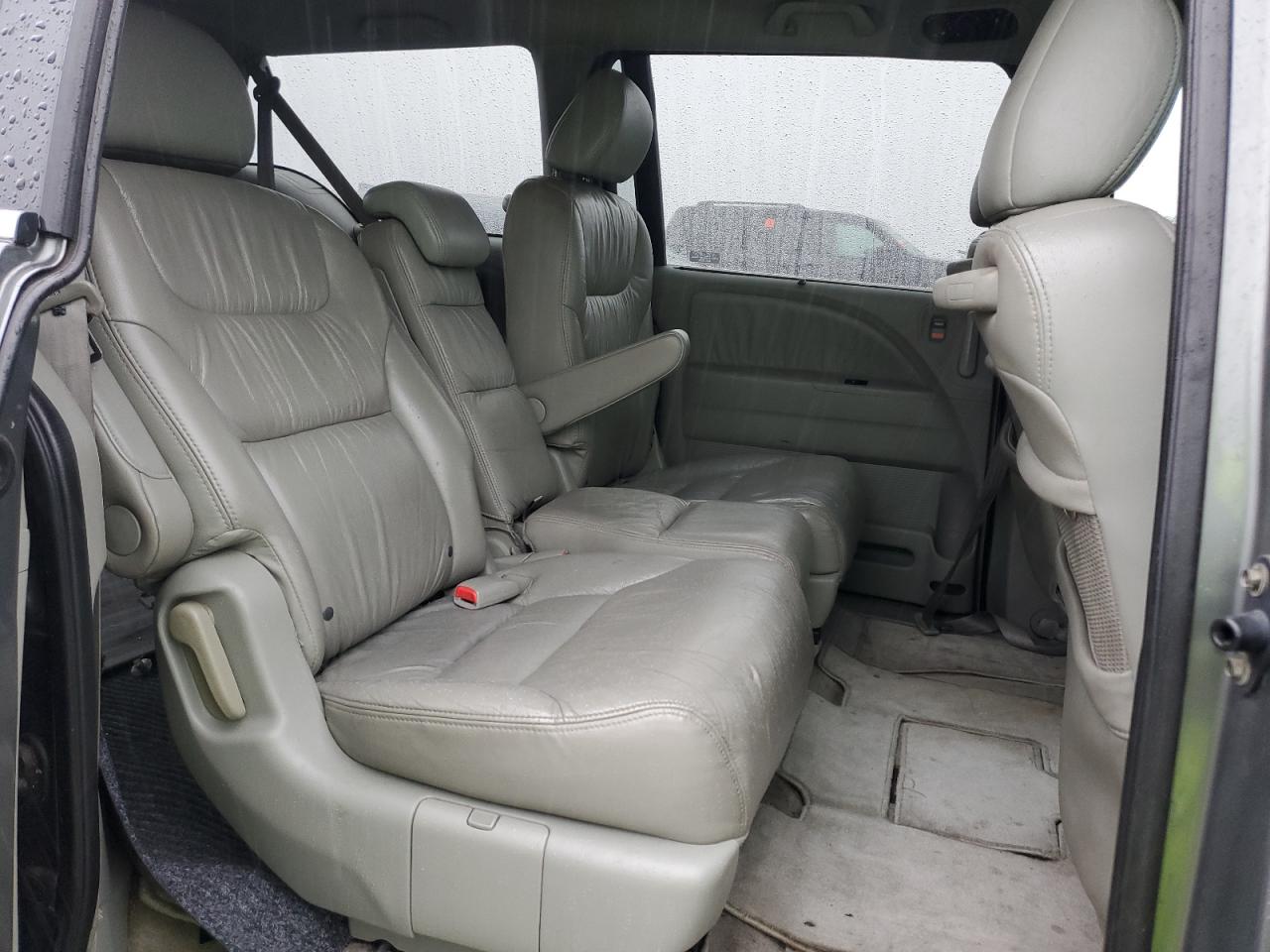 2007 Honda Odyssey - Image 11