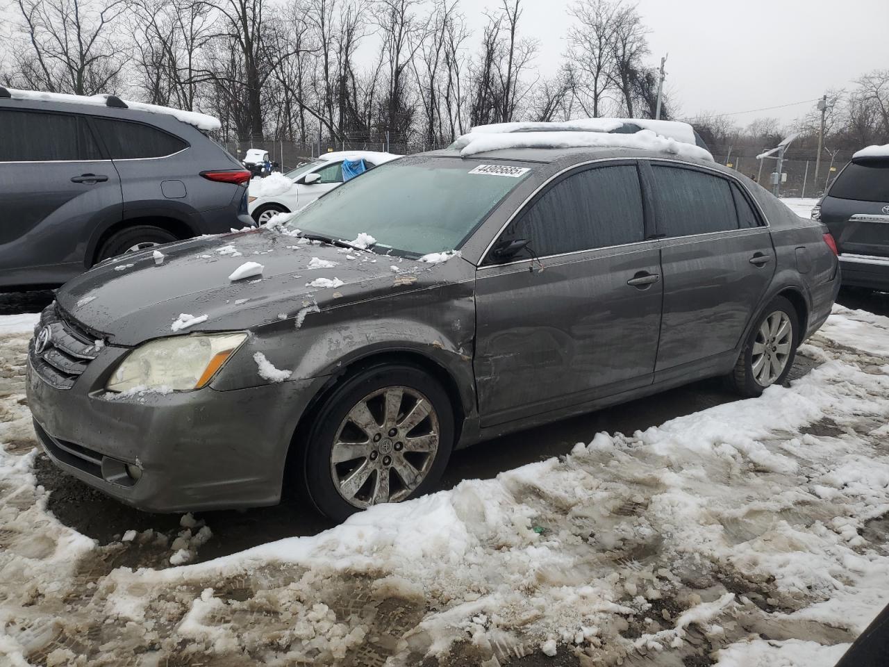 2007 Toyota Avalon - Image 1