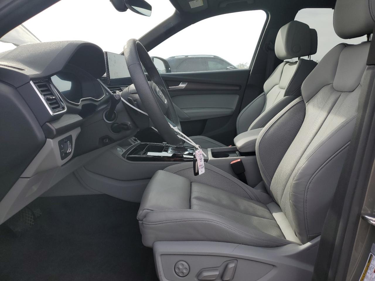 2024 Audi Q5 - Image 7