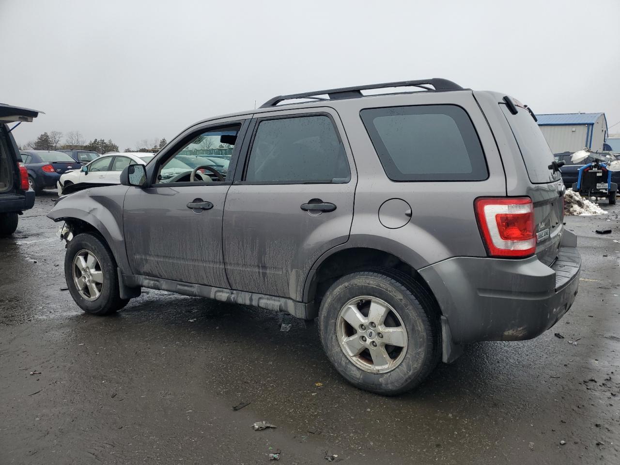 2010 Ford Escape - Image 2
