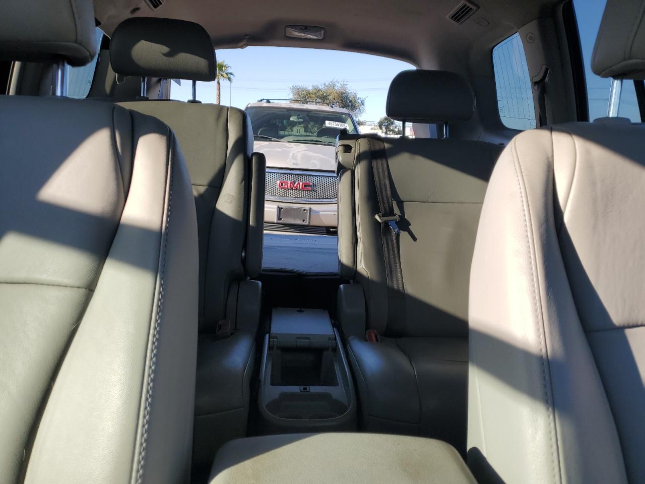2013 Toyota Highlander - Image 10