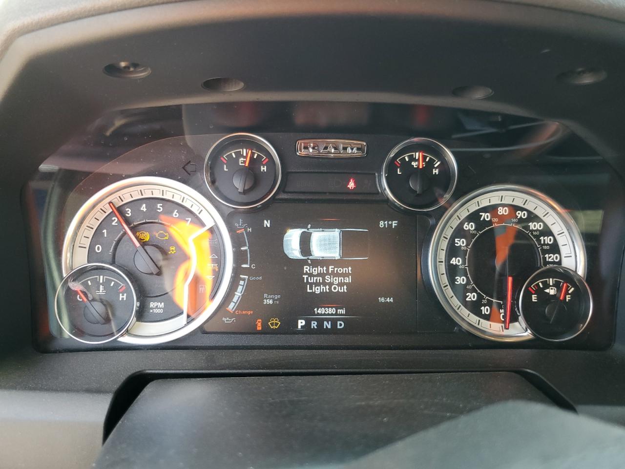 2018 RAM 1500 - Image 9