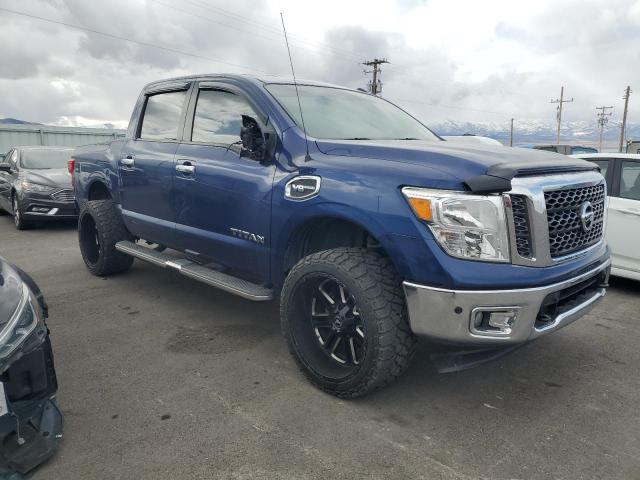  NISSAN TITAN 2017 Синий