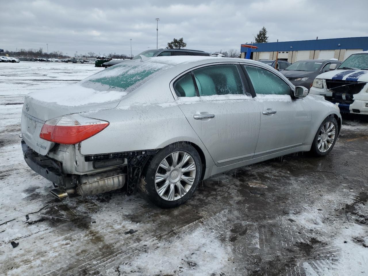 2009 Hyundai Genesis - Image 3