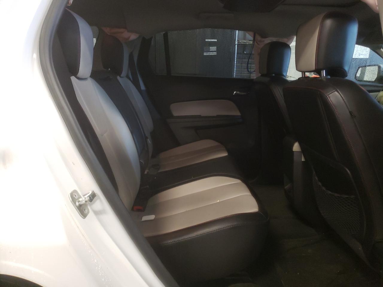 2015 GMC Terrain - Image 11