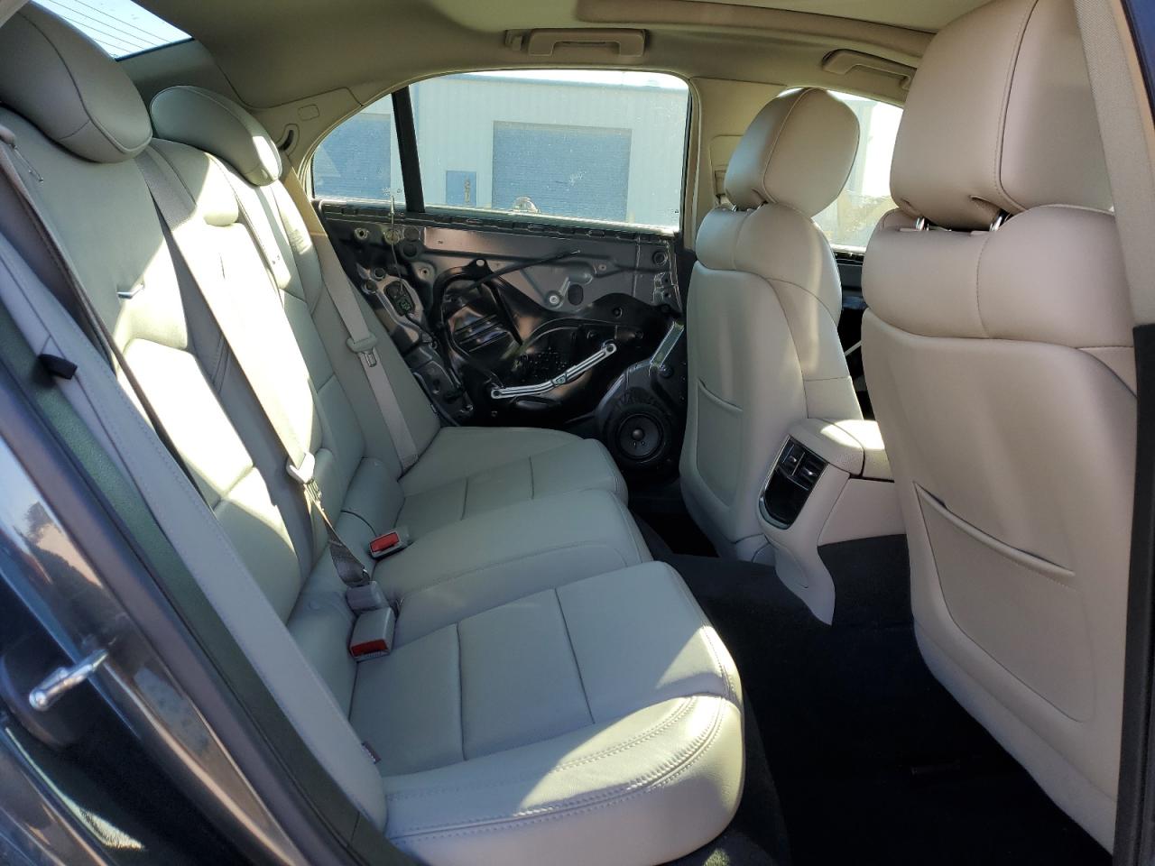 2017 Cadillac CTS - Image 10