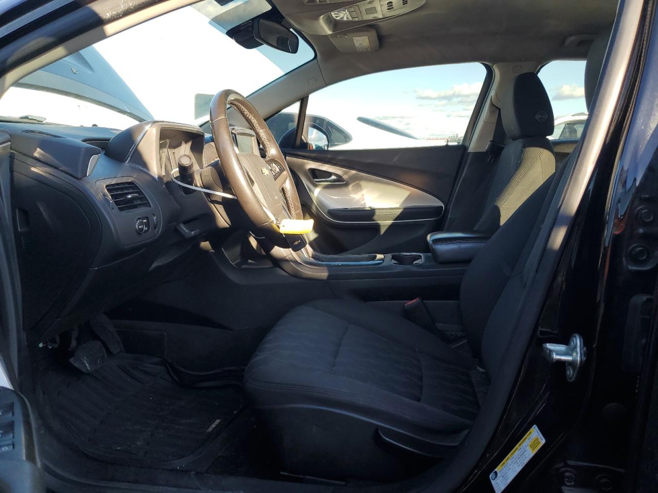 2014 Chevrolet Volt - Image 7