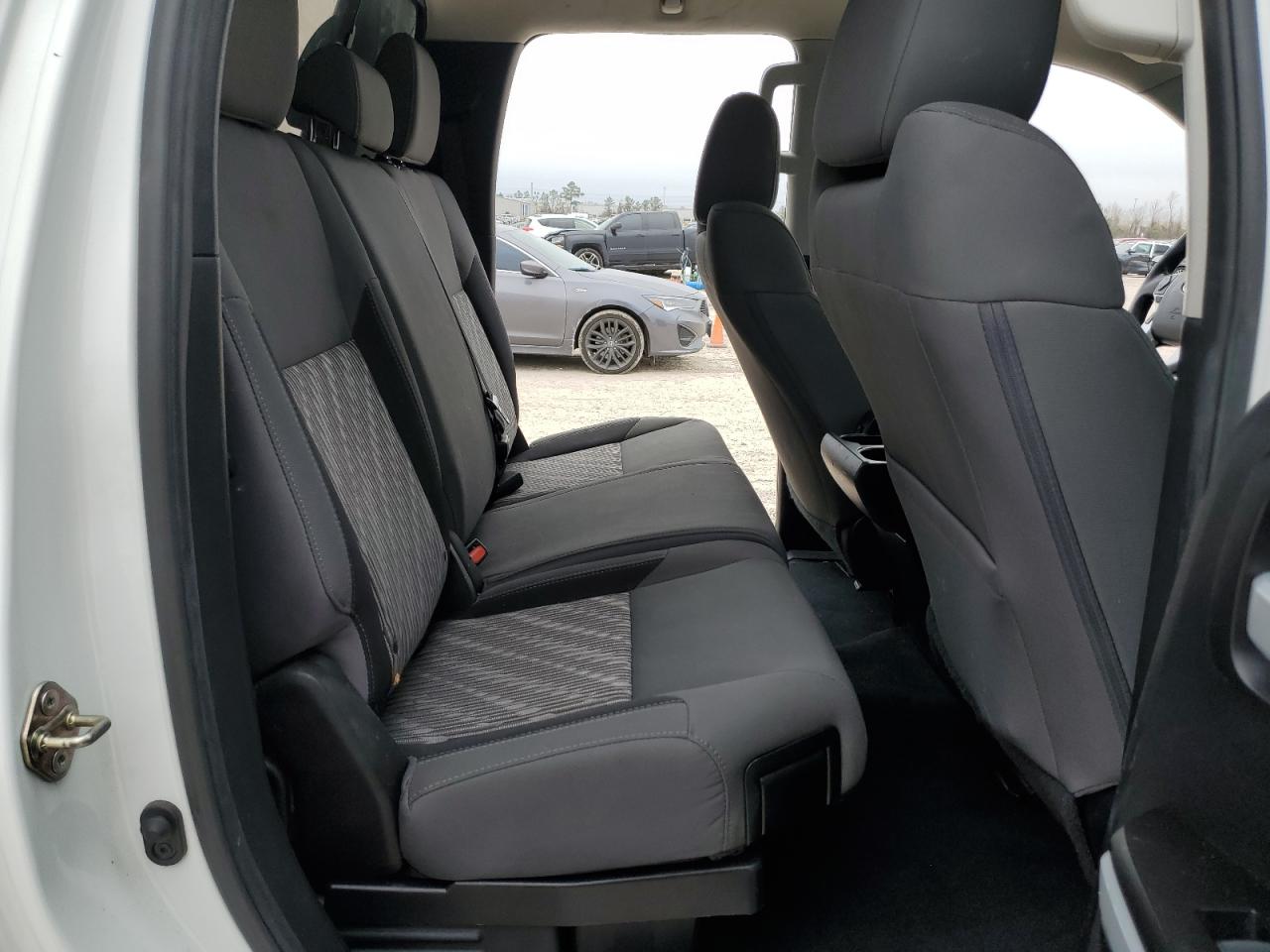 2020 Toyota Tundra - Image 10