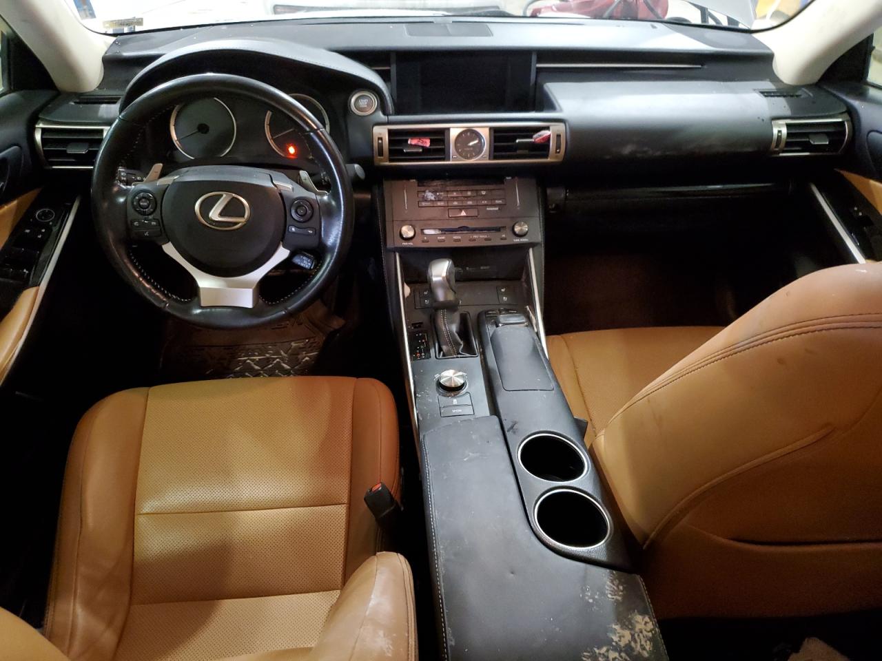 2016 Lexus IS - Image 8