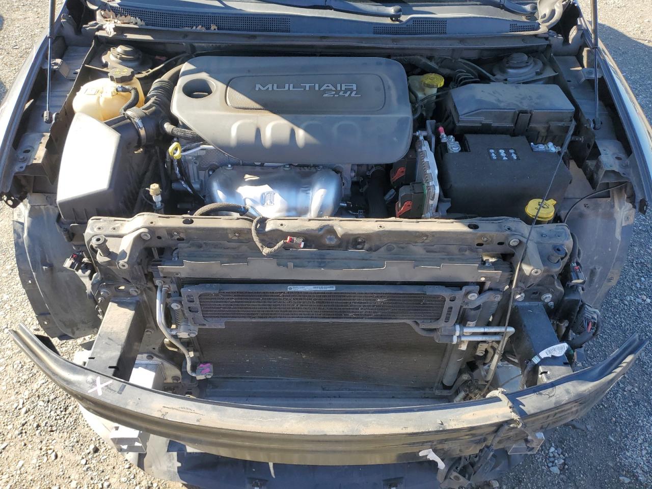 2015 Chrysler 200 - Image 11